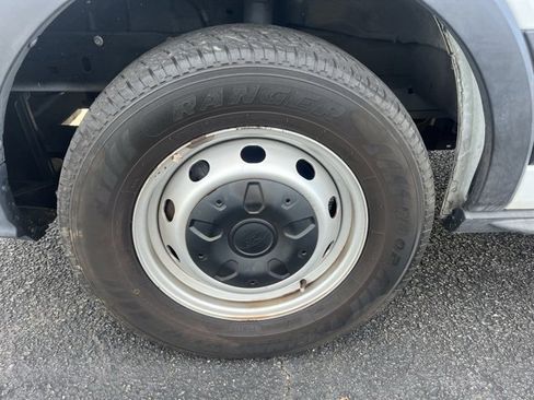 Used 2020 Ford Transit 250 Low Roof image 11