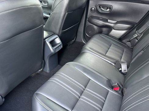 New 2026 Honda HR-V EX-L image 9