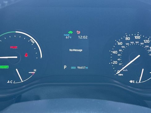 Used 2022 Toyota Sienna XLE image 26