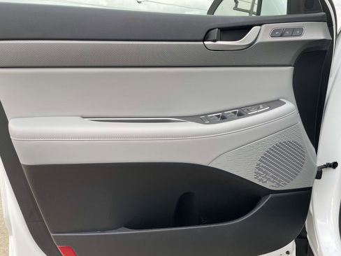 Certified 2025 Hyundai Palisade SEL image 13
