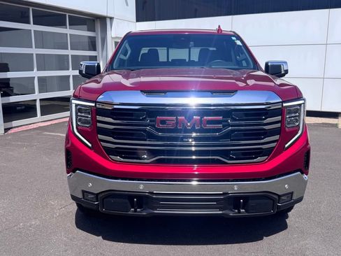 Used 2024 GMC Sierra 1500 SLT w/ SLT Premium Plus Package AWD/4WD image 5