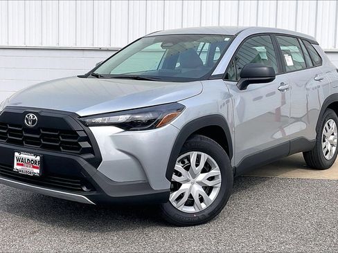 New 2026 Toyota Corolla Cross L image 2