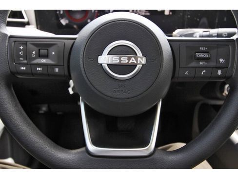 Certified 2025 Nissan Kicks SV FWD image 16