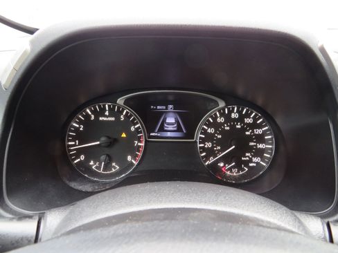 Used 2018 Nissan Pathfinder SV w/ SV All Weather Package image 14