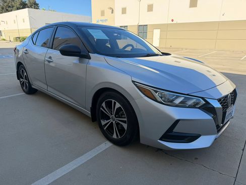 Used 2021 Nissan Sentra SV FWD image 3