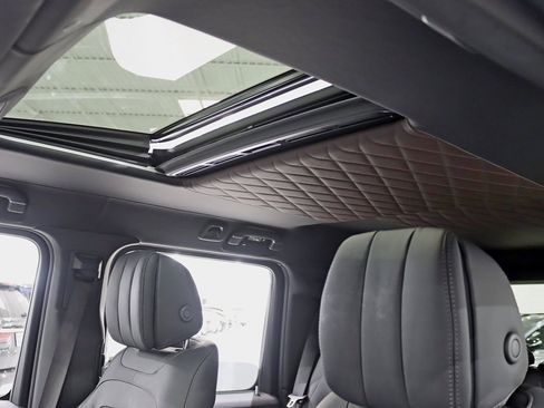 Used 2024 Mercedes-Benz G 550 image 34