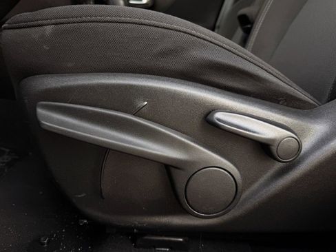 Used 2021 Jeep Renegade Sport image 14