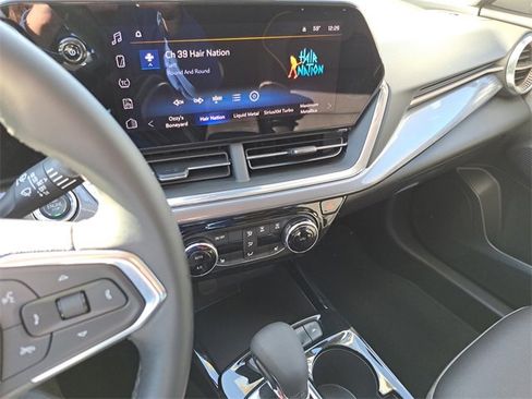 Used 2025 Chevrolet Trax ACTIV w/ Driver Confidence Package image 13