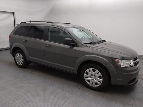 Used 2020 Dodge Journey SE FWD image 11
