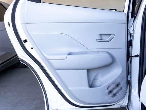 New 2025 Hyundai Kona SEL FWD image 15
