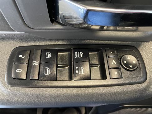 Used 2018 RAM 1500 Big Horn image 39