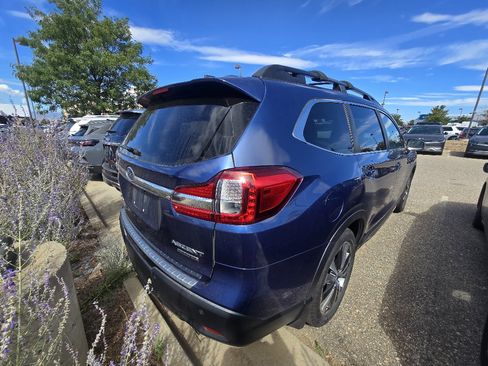 Used 2020 Subaru Ascent Limited w/ Technology Package AWD/4WD image 6