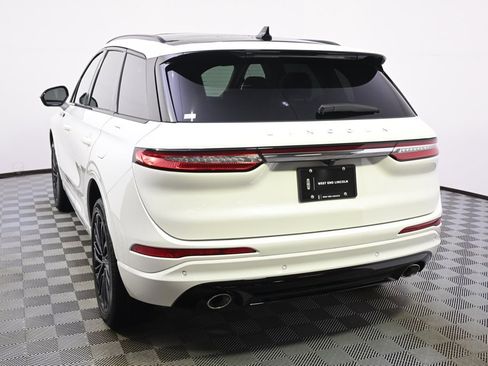 New 2026 Lincoln Corsair Reserve w/ Jet Appearance Package image 4