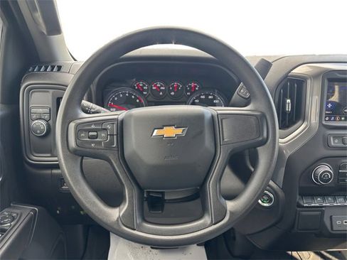 Used 2024 Chevrolet Silverado 1500 Custom image 12