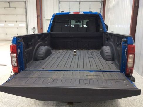 Used 2021 Ford F350 Lariat w/ Chrome Package image 6