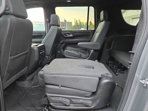 Used 2024 Chevrolet Suburban LT w/ LT Signature Package AWD/4WD image 31