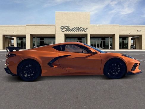 Used 2024 Chevrolet Corvette Stingray Premium Cpe w/ Z51 Performance Package image 4