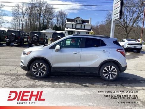 Used 2021 Buick Encore Preferred w/ Safety Package image 4