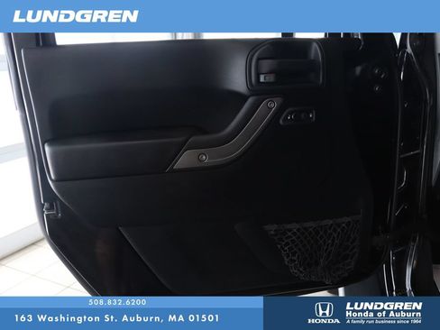 Used 2018 Jeep Wrangler Unlimited Sport S AWD/4WD image 9
