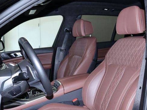 Used 2026 BMW X7 M60i AWD/4WD image 21