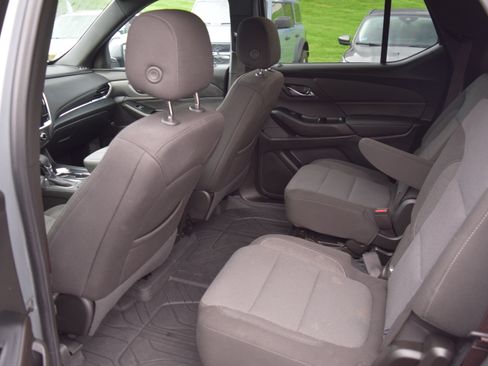 Used 2023 Chevrolet Traverse LT w/ LPO, Floor Liner Package AWD/4WD image 8