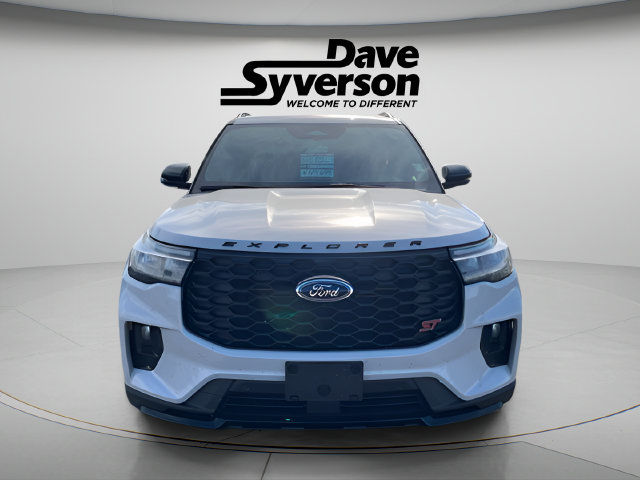 Used 2026 Ford Explorer ST w/ Sun And Sound Package AWD/4WD image 2
