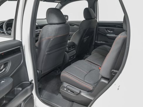 Used 2023 Honda Pilot Sport image 27