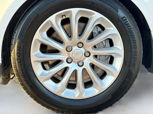 Used 2020 Land Rover Range Rover HSE image 43