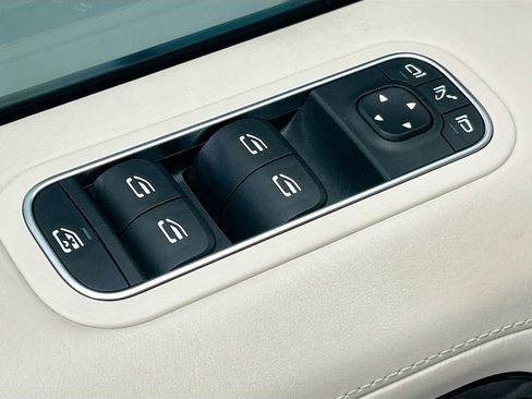 Used 2020 Mercedes-Benz G 550 image 22