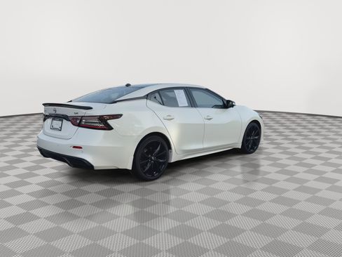 Used 2023 Nissan Maxima SR w/ Sport Mat Group FWD image 8