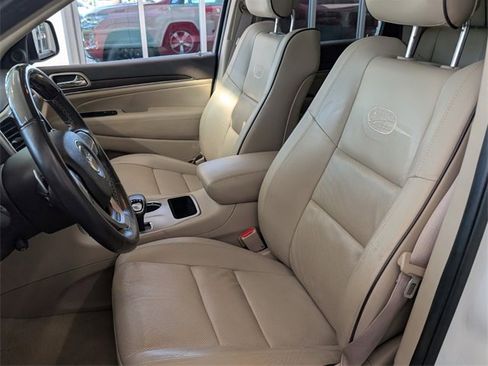 Used 2015 Jeep Grand Cherokee Overland image 6