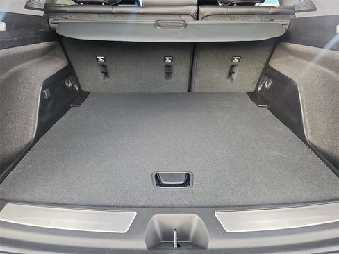 New 2026 Cadillac Optiq Luxury 2 image 18