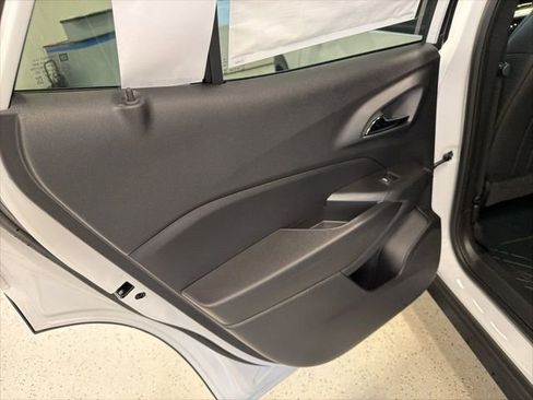 New 2026 Chevrolet Trax LT w/ Driver Confidence Package image 38