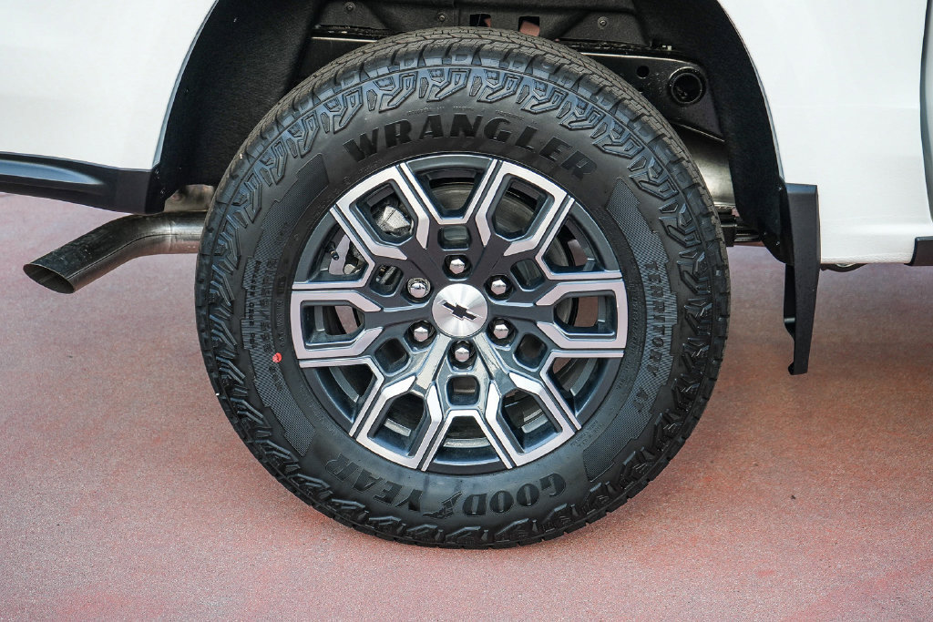 New 2026 Chevrolet Colorado Z71 w/ Technology Package AWD/4WD image 11