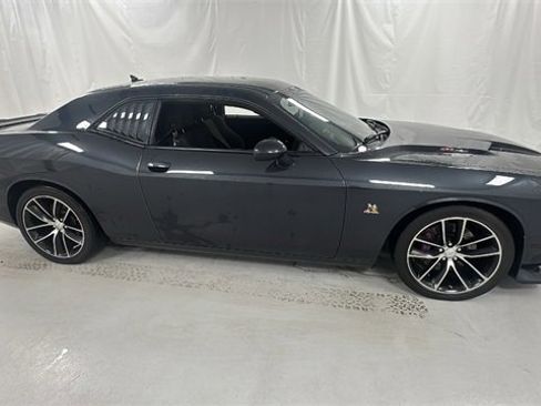 Used 2016 Dodge Challenger R/T Scat Pack image 2