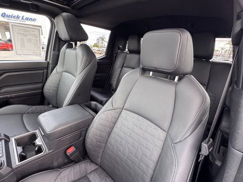 Used 2024 Toyota Tacoma TRD Off-Road image 19