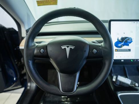 Used 2021 Tesla Model 3 Long Range AWD/4WD image 32