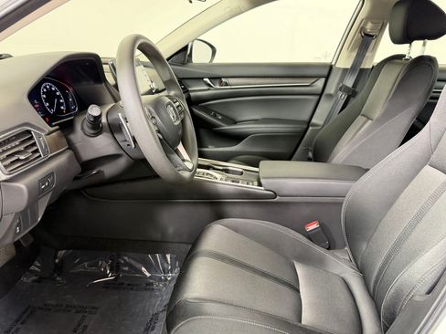 Used 2021 Honda Accord EX image 5