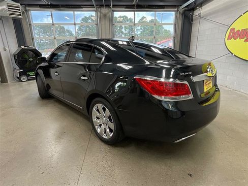 Used 2013 Buick LaCrosse Premium FWD image 3