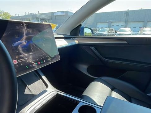 Used 2023 Tesla Model Y Long Range AWD/4WD image 10