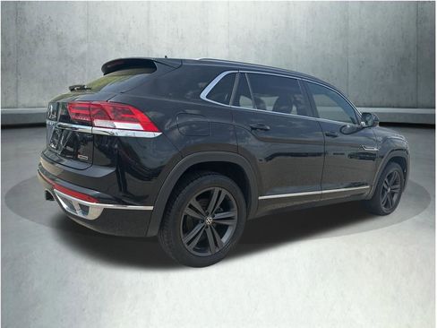 Used 2022 Volkswagen Atlas Cross Sport SEL R-Line AWD/4WD image 5