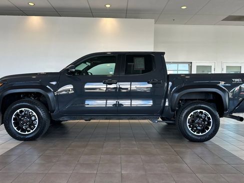 Certified 2025 Toyota Tacoma TRD Off-Road w/ TRD Off Road Upgrade Package image 7