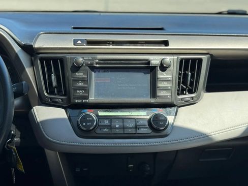 Used 2013 Toyota RAV4 XLE AWD/4WD image 20