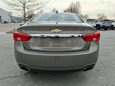 Used 2018 Chevrolet Impala Premier w/ Premier Confidence Package image 5