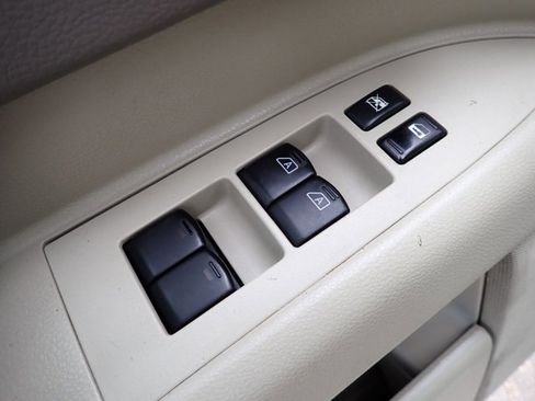 Used 2004 INFINITI FX35 AWD w/ Technology Pkg image 12