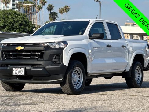 Used 2025 Chevrolet Colorado W/T w/ Advanced Trailering Package RWD image 8