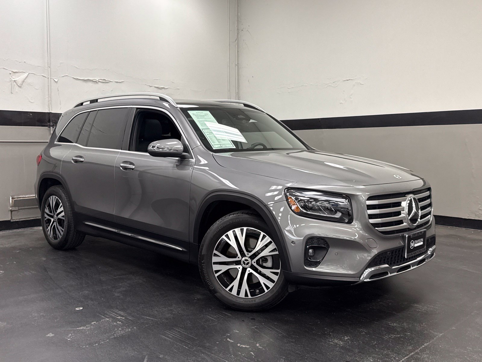 Used 2026 Mercedes-Benz GLB 250 image 2