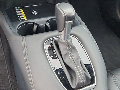 Used 2023 Honda HR-V EX-L image 15