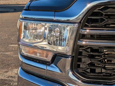 Used 2024 RAM 2500 Tradesman w/ Chrome Appearance Group image 10
