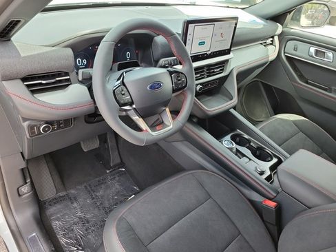 New 2026 Ford Explorer ST RWD image 19